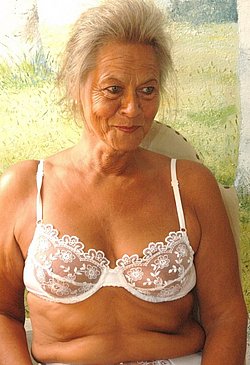 granny060.jpg