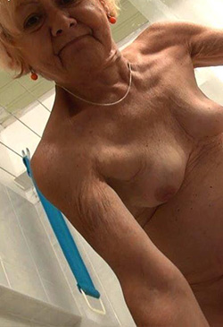 granny067.jpg
