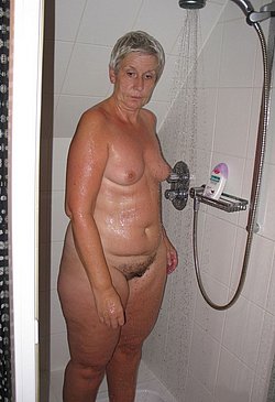 granny070.jpg