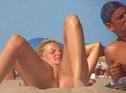 Beach Spy Eye - spread legs on a beach