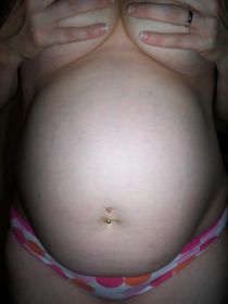naked pregnant wife